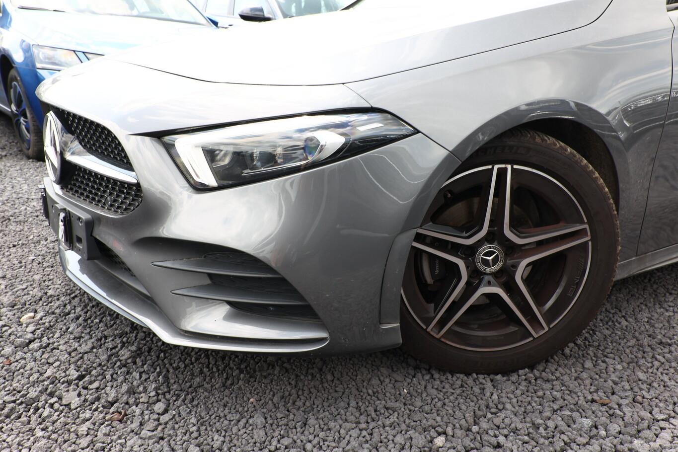 Mercedes-Benz DCT AMG Line LED SHZ