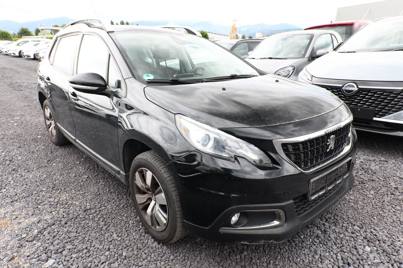 Peugeot 2008 1.2 1 PureTech 82 Active PDC SHZ Klima Temp