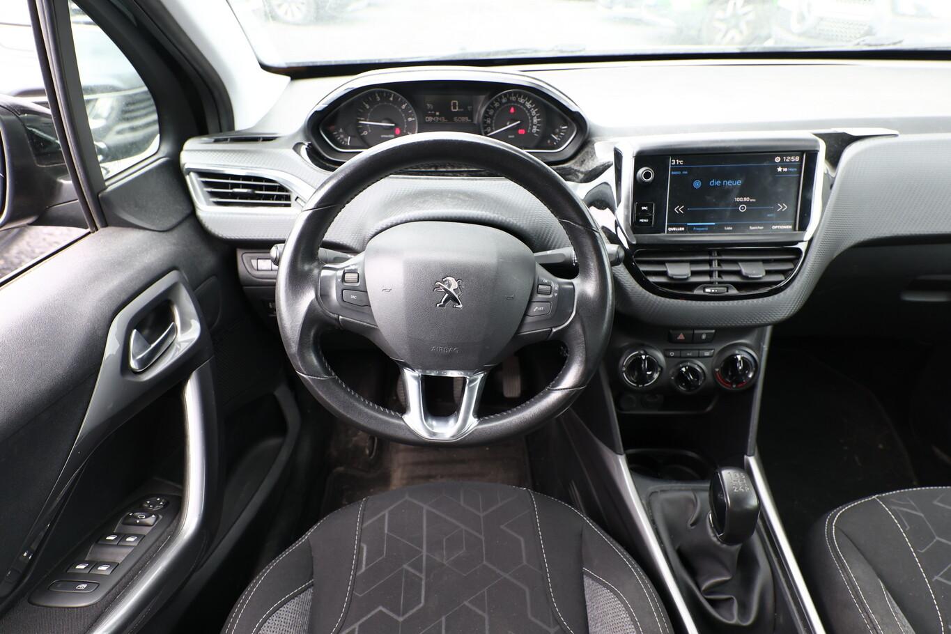 Peugeot 2008 1.2 1 PureTech 82 Active PDC SHZ Klima Temp