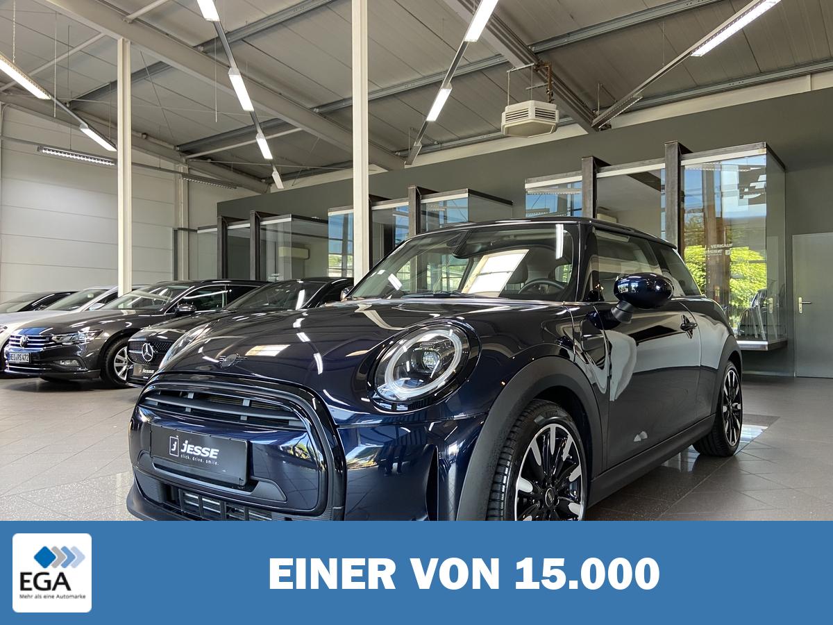MINI ONE Classic Trim LED Navi PDC SHZ Tempomat