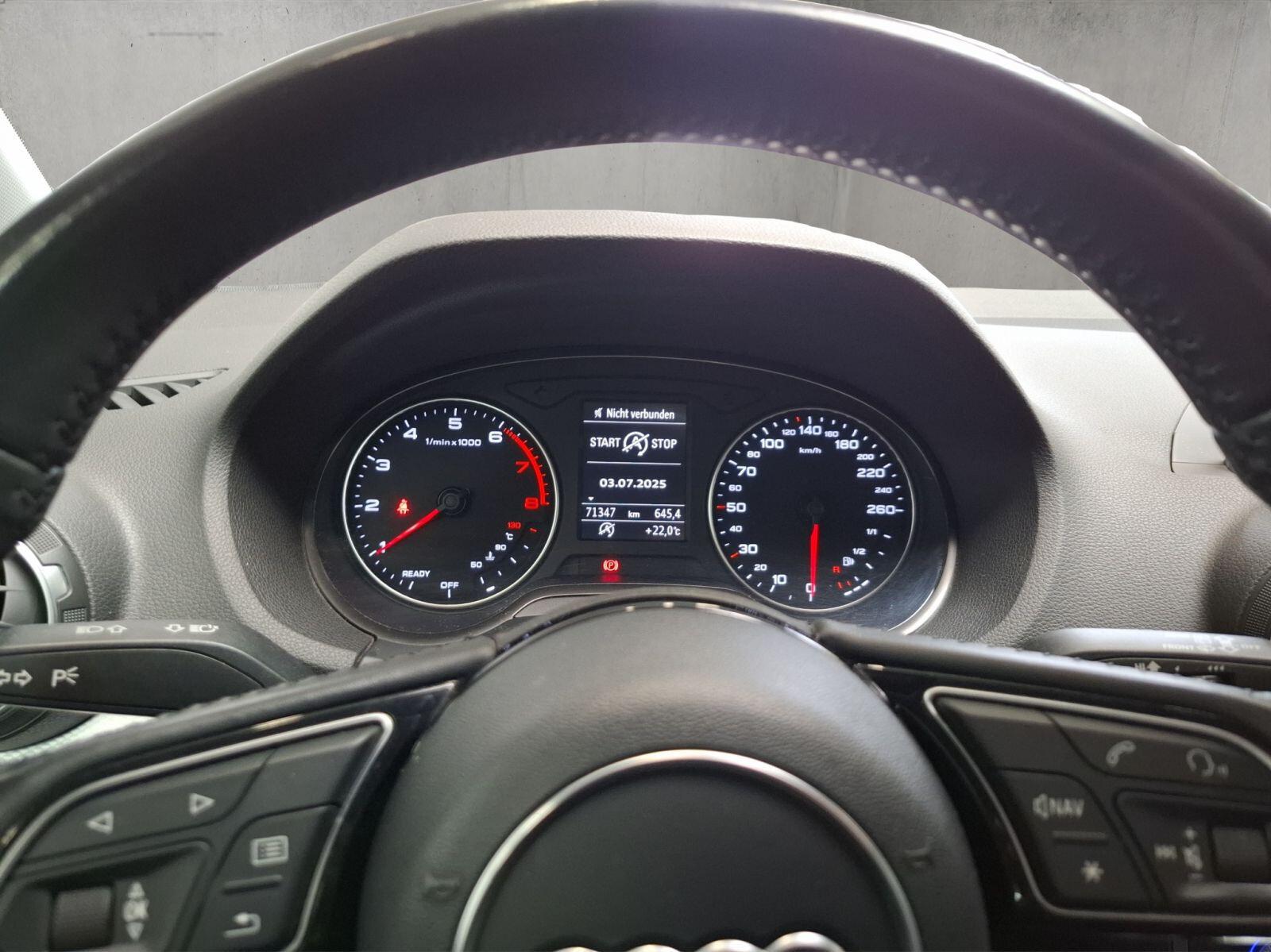 Audi Q2 Design 1.0 TFSI ultra 85(116) kW(PS) 6-Gang