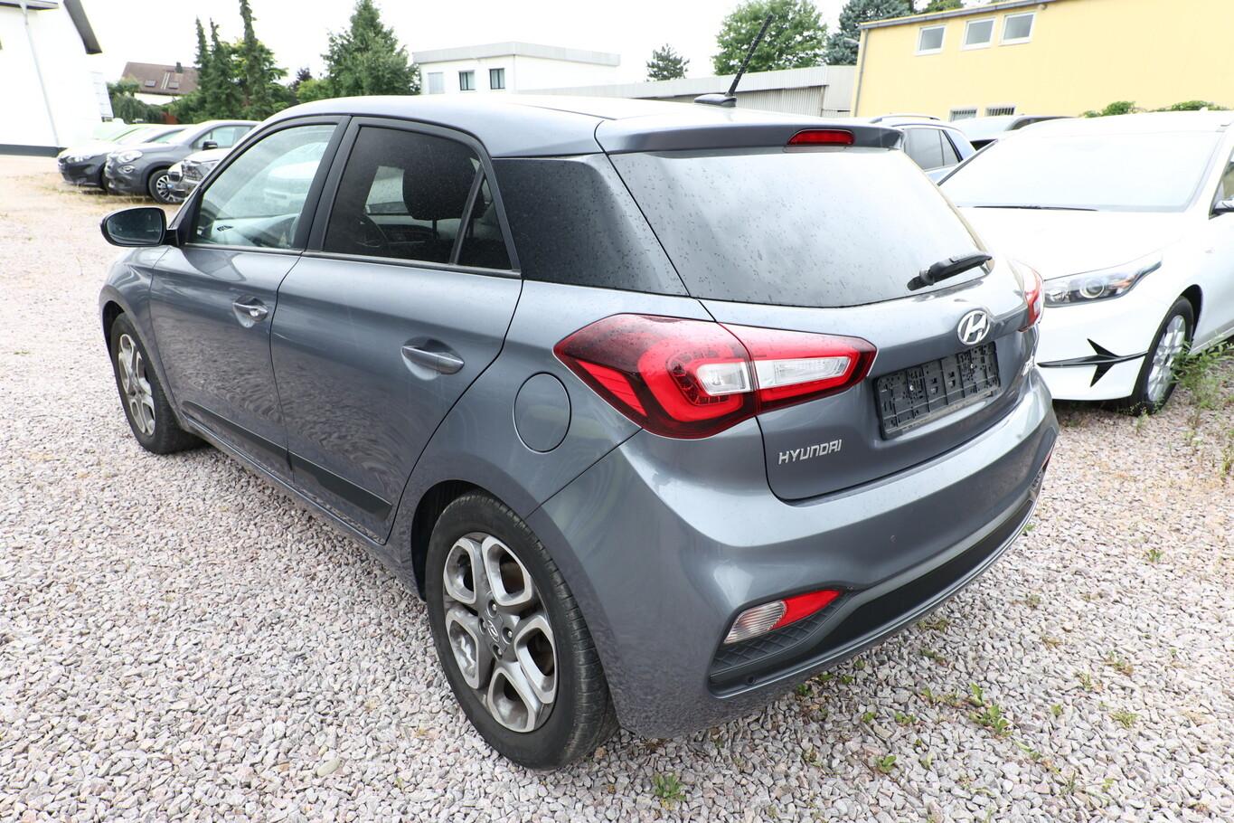 Hyundai i20 1.0 120 Style Nav PDC Kam Temp CarPlay 16Z