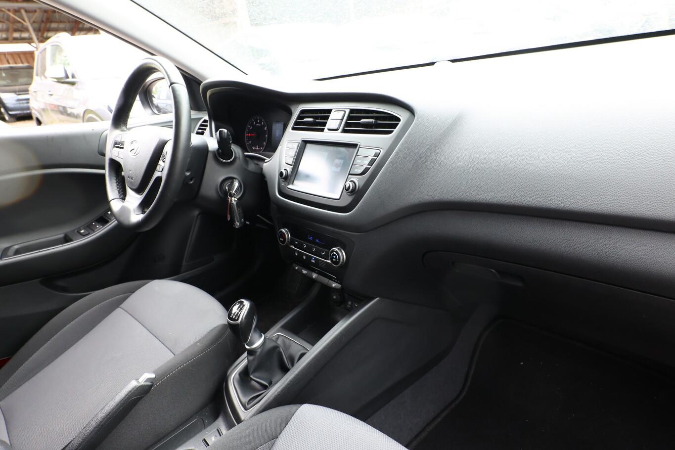 Hyundai i20 1.0 120 Style Nav PDC Kam Temp CarPlay 16Z
