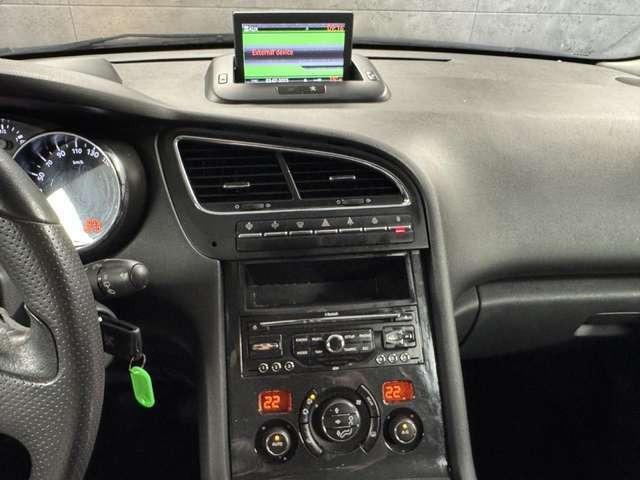 Peugeot 5008 1.6 Allure Klima*PDC*SHZ*Pano*Tempo EXPORT