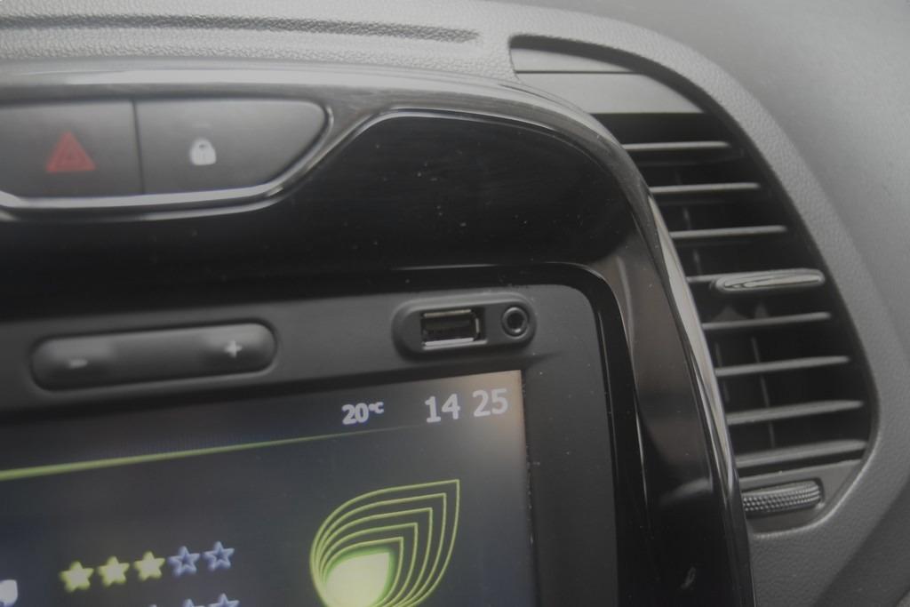 Renault Captur Dynamique Navi Klimaauto Tempo USB PDC