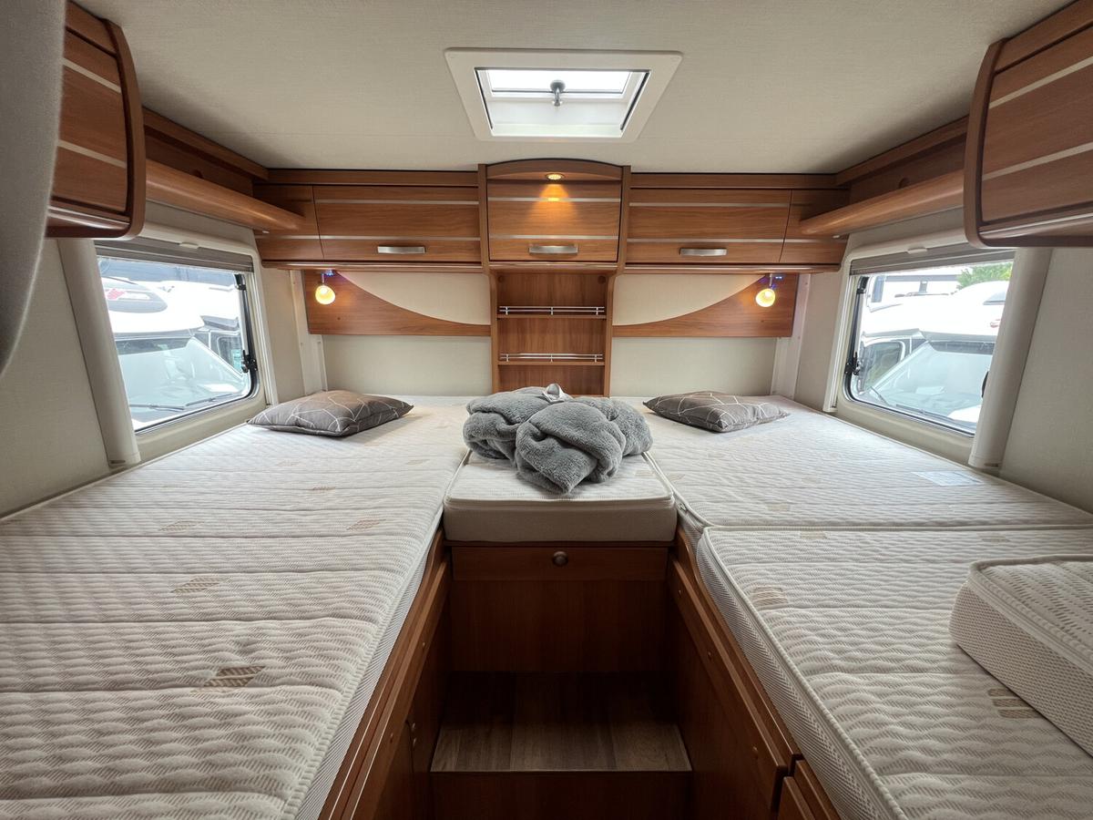 HYMER / ERIBA / HYMERCAR Tramp SL 588 Solar+Markise+Sat TV+Navi+Kamera