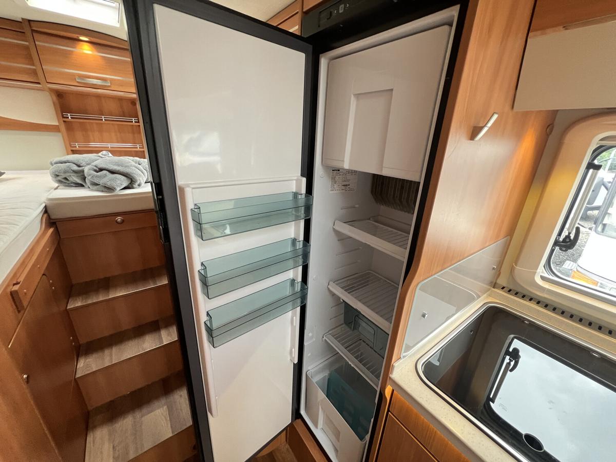 HYMER / ERIBA / HYMERCAR Tramp SL 588 Solar+Markise+Sat TV+Navi+Kamera