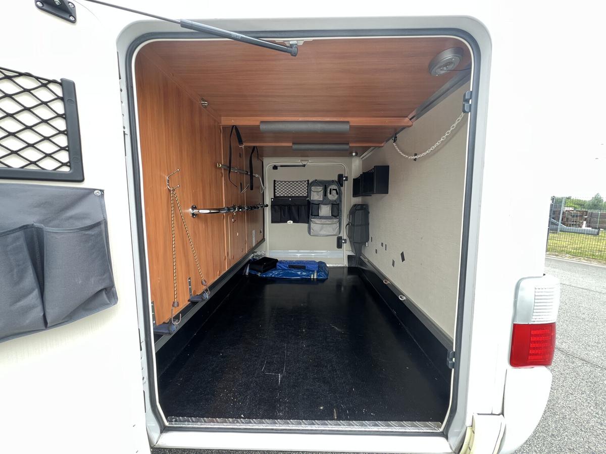 HYMER / ERIBA / HYMERCAR Tramp SL 588 Solar+Markise+Sat TV+Navi+Kamera