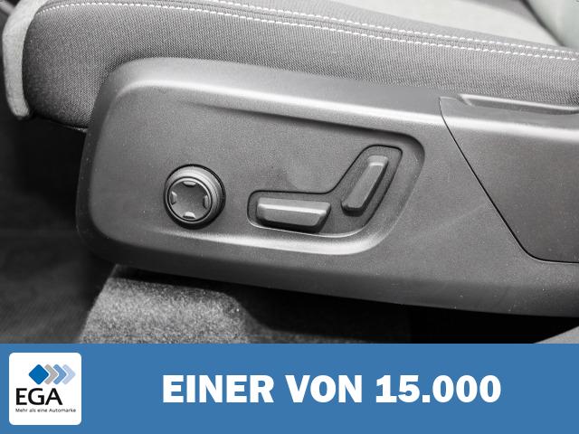 Volvo XC60 Ultimate Dark 2WD B4 Diesel EU6d HUD AD digitales Cockpit Memory Sitze Soun