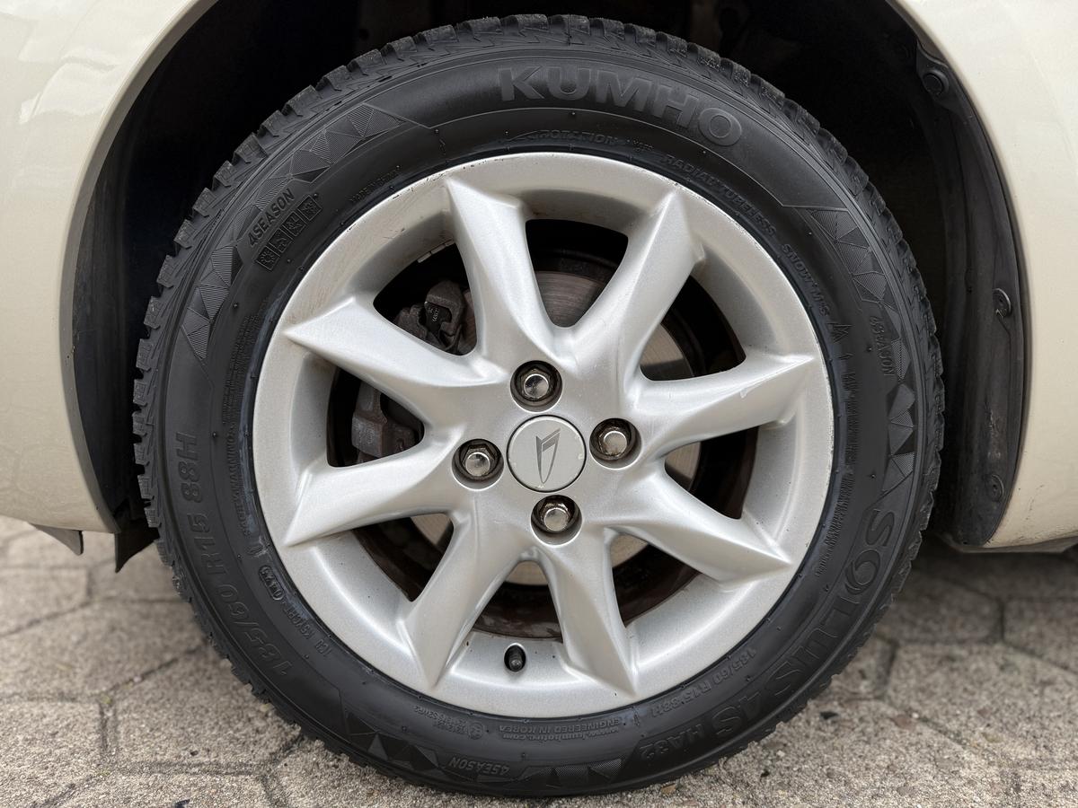 Daihatsu Charade Charade 1,3 Klima, Ganzjahresreifen
