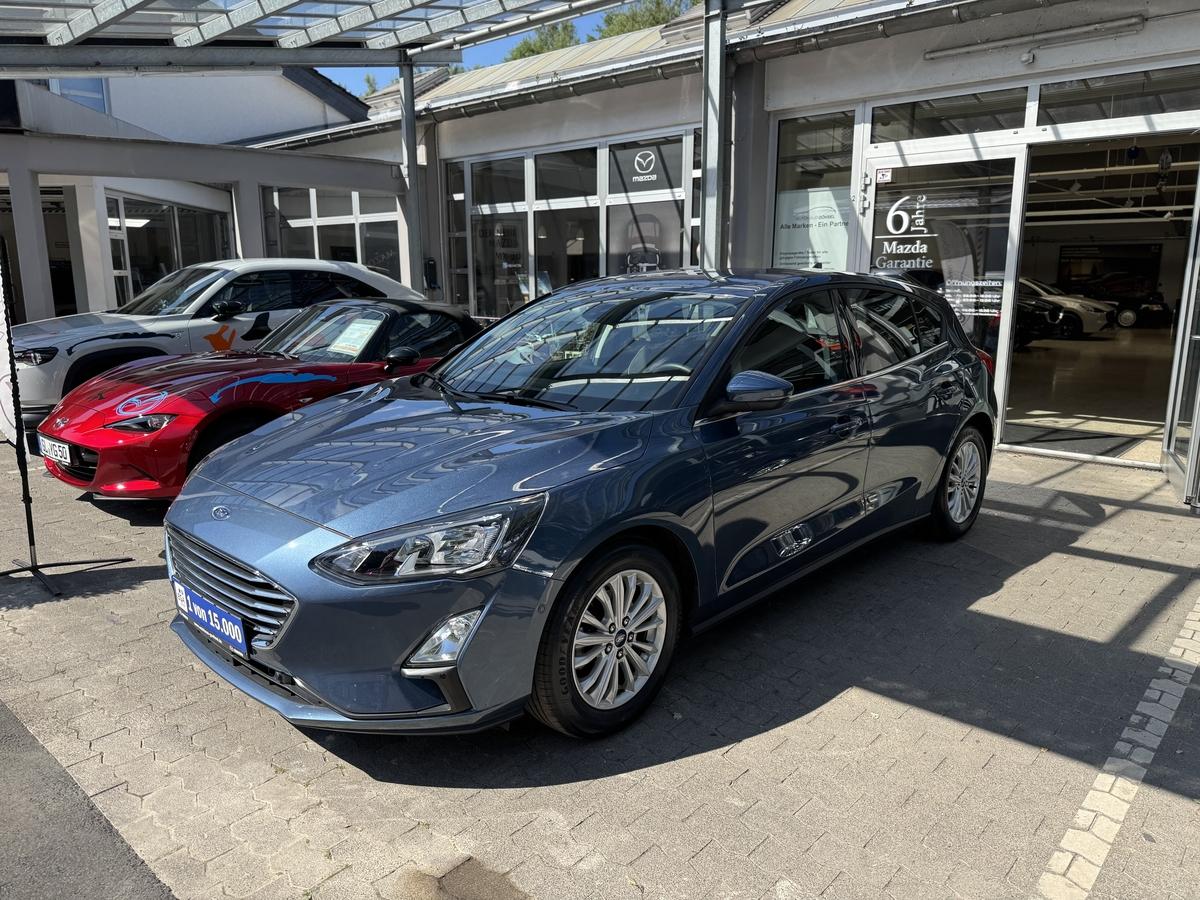 Ford Focus Titanium X S/S - Navi, LED, Carplay, 8 Fach bereift 