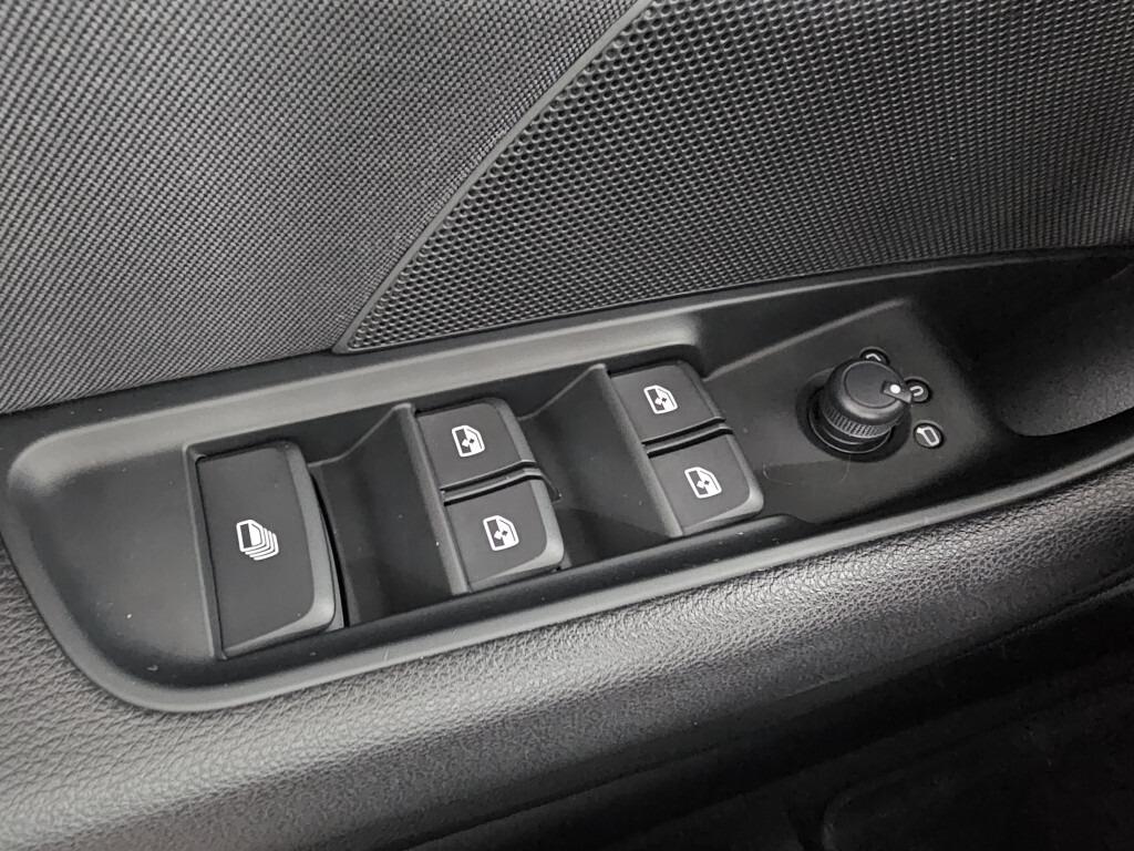 Audi A3 35 Cabrio+Xenon+Klima+BT+Shzg+LM+isofix
