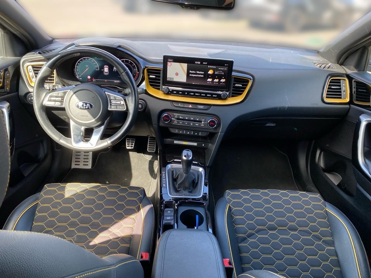 Kia XCeed 1.4 T-GDI Launch Edition Pano