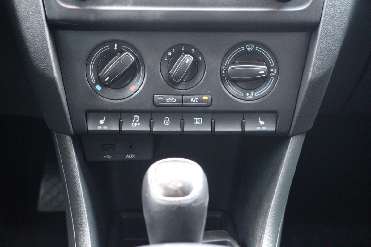 Skoda Rapid Spaceback 1.6 TDI Drive