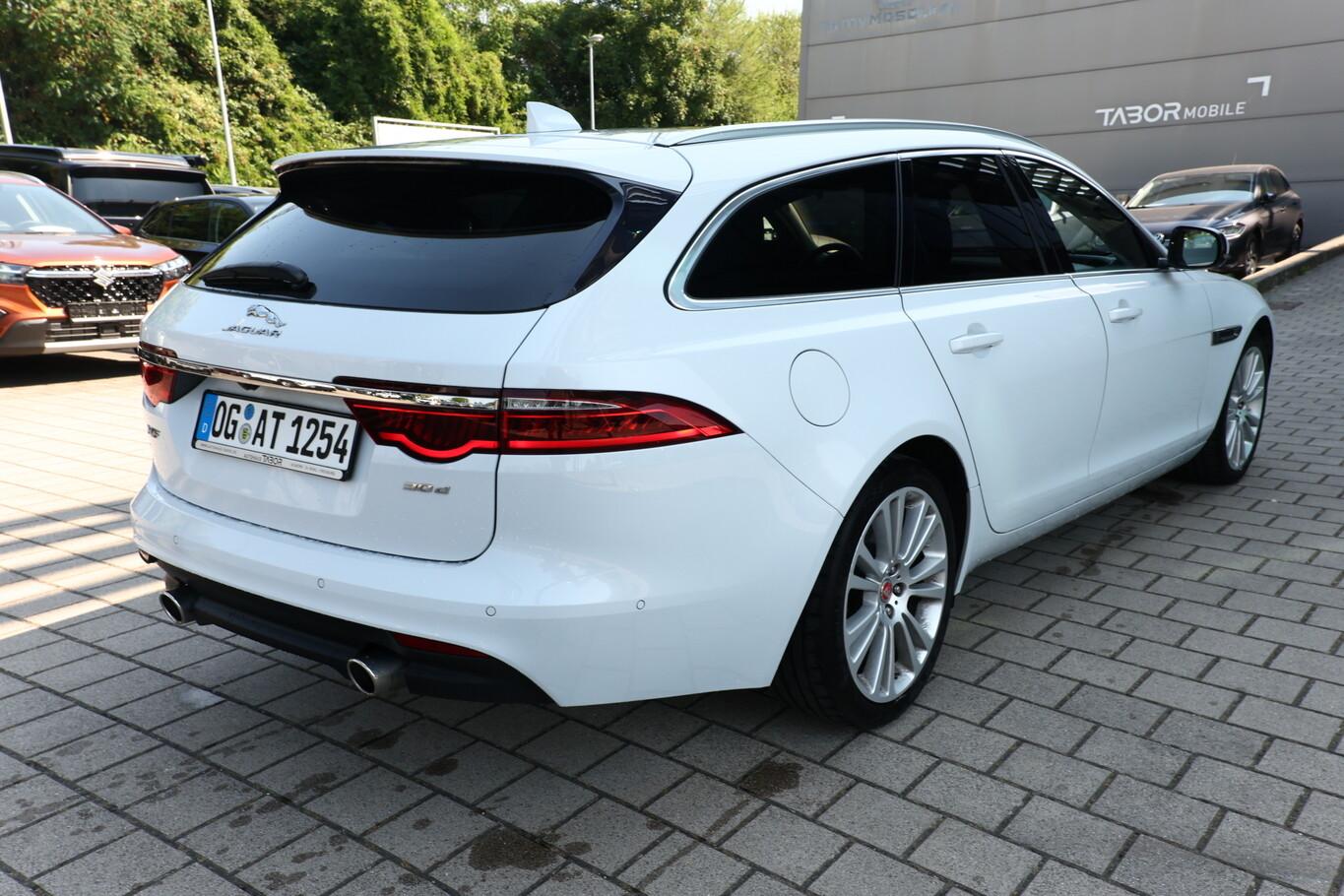 Jaguar XF Sportbrake 3.0d Aut. Portfolio Pano ParkP Nav