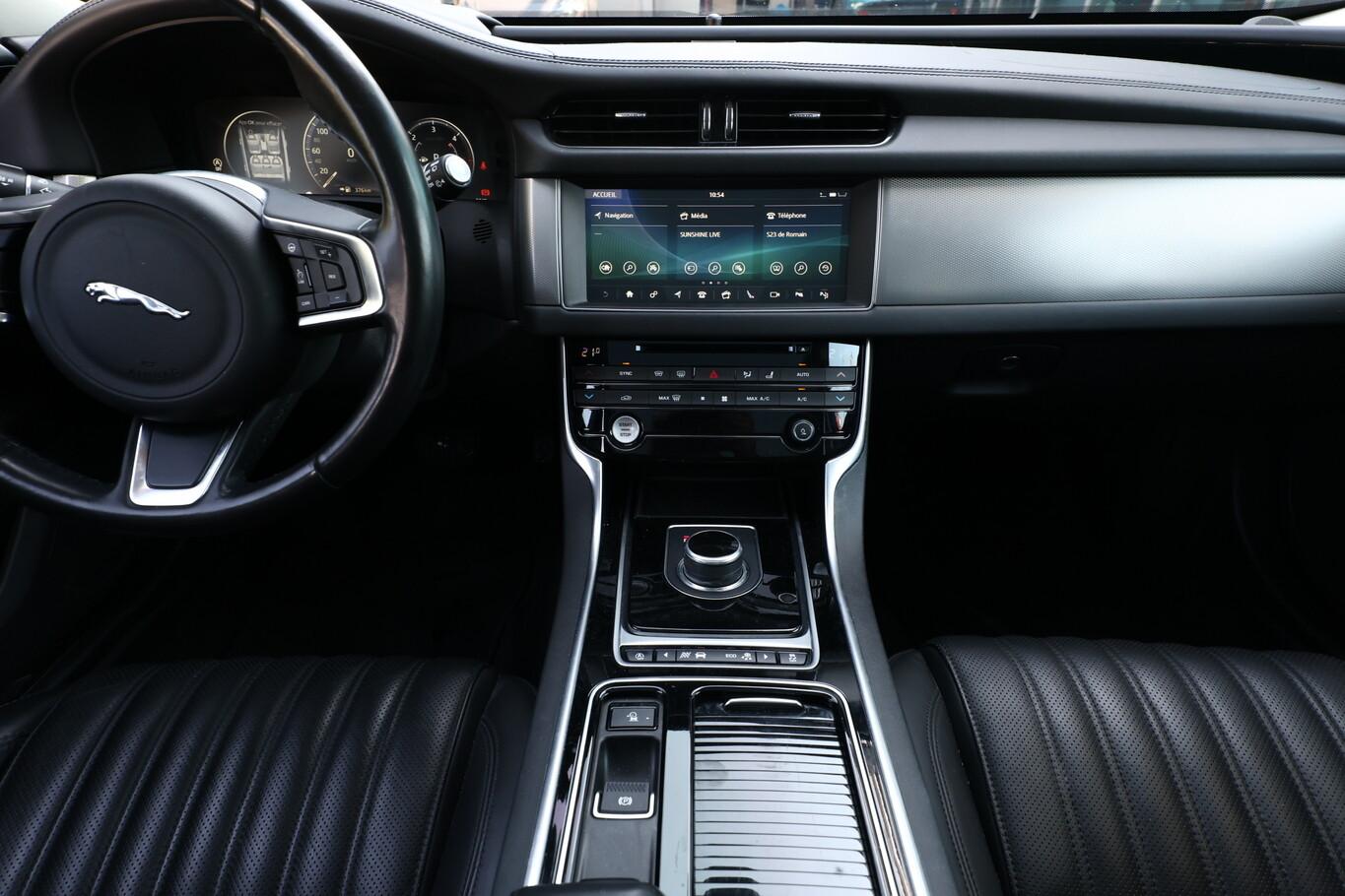 Jaguar XF Sportbrake 3.0d Aut. Portfolio Pano ParkP Nav
