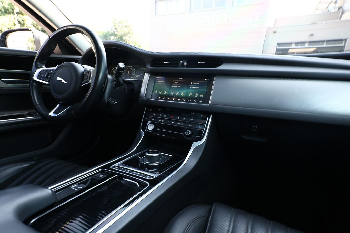 Jaguar XF Sportbrake 3.0d Aut. Portfolio Pano ParkP Nav