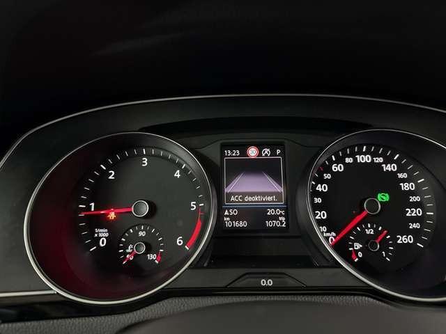Volkswagen Passat 2.0TDI Business LED NAVI PANO KAMERA DAB