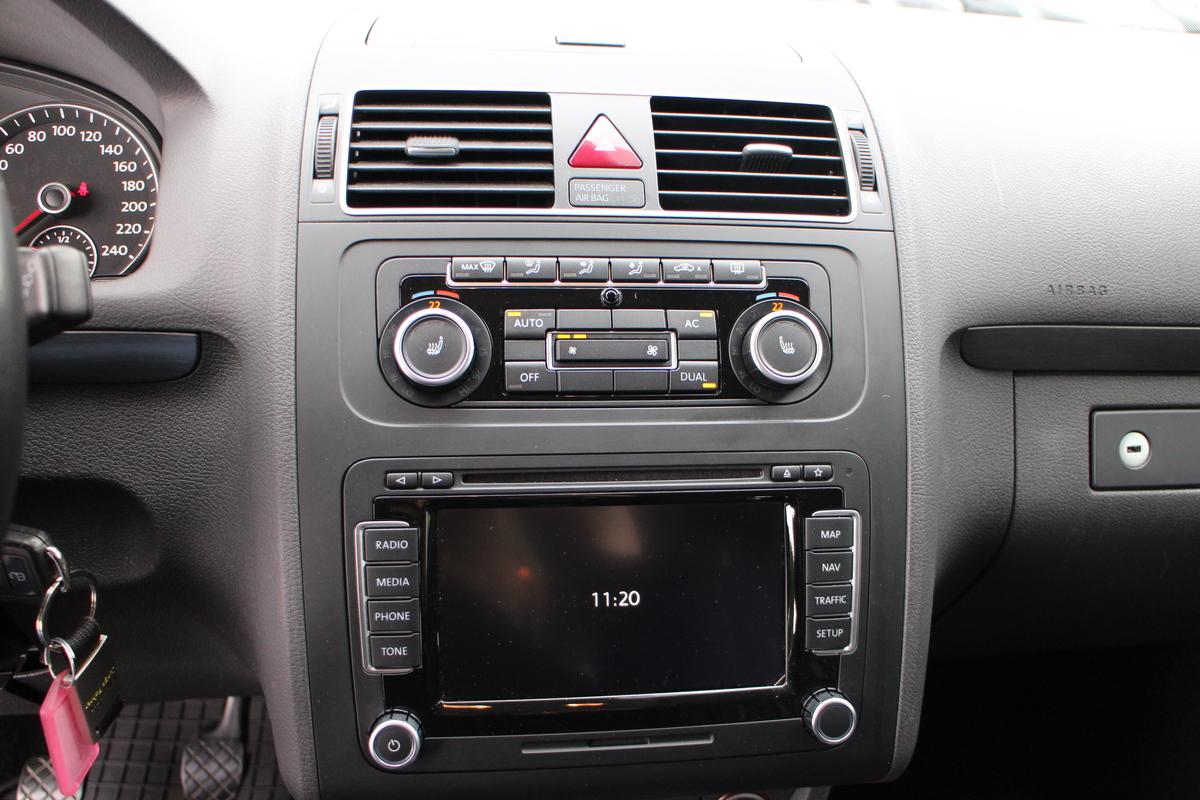 Volkswagen Touran Cross 2.0 TDI *7 SITZER*Navi*2.Hand*RearCamera