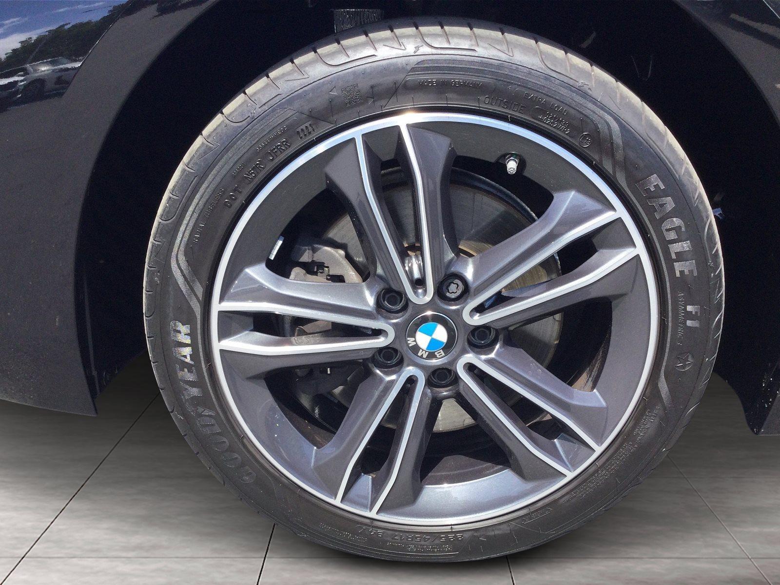 BMW 118 SPORT LINE LC PROF LED GRA PDC DAB WLAN
