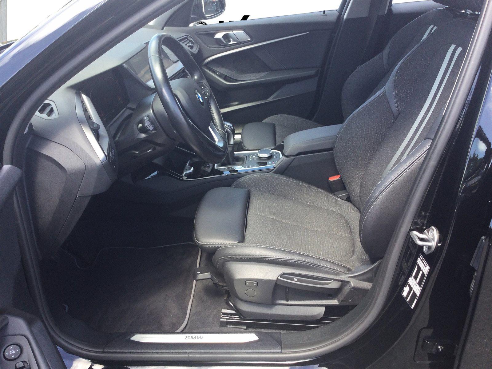 BMW 118 SPORT LINE LC PROF LED GRA PDC DAB WLAN