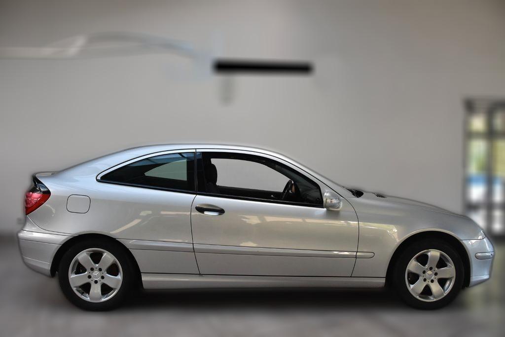 Mercedes-Benz C 180 Kompressor Sportcoupe Panorama PDC SHZ