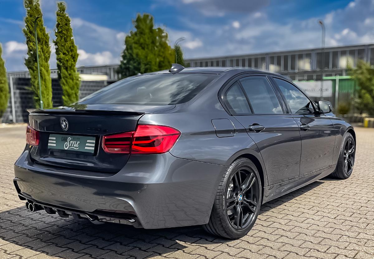 BMW 330e M Sport.LED.Pano.Head Up Display.