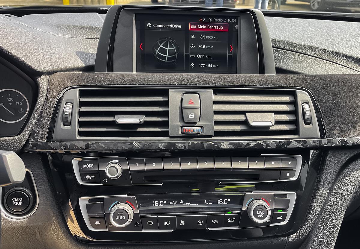 BMW 330e M Sport.LED.Pano.Head Up Display.