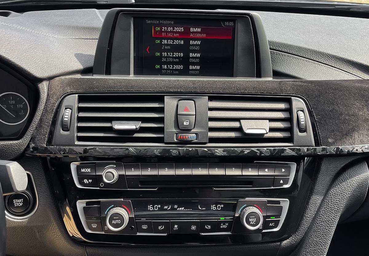 BMW 330e M Sport.LED.Pano.Head Up Display.