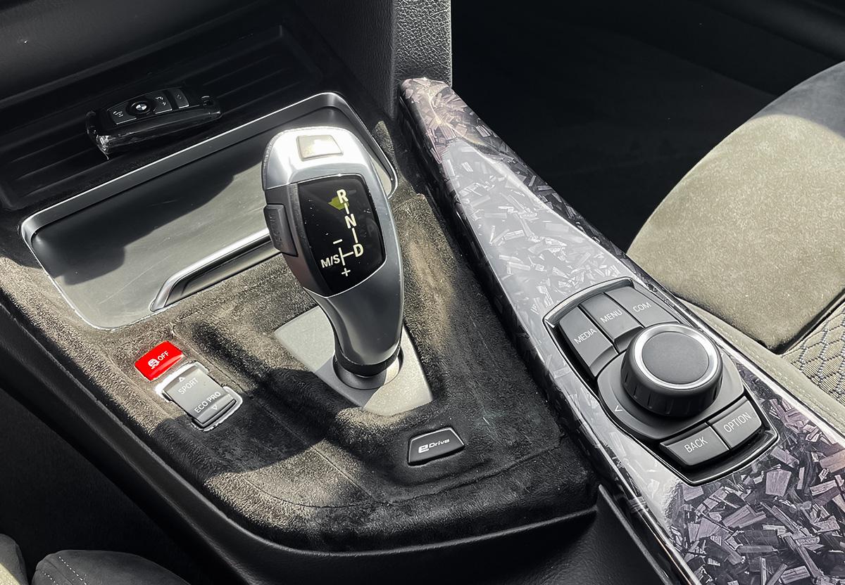 BMW 330e M Sport.LED.Pano.Head Up Display.
