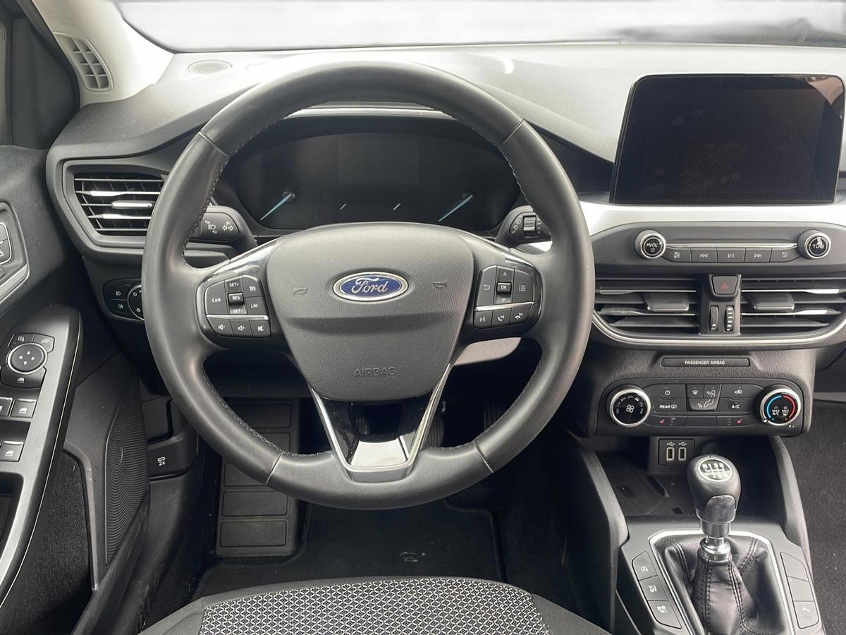 Ford Focus 1.5 EcoBlue *LED *NAVI *SHZ * Tempo.
