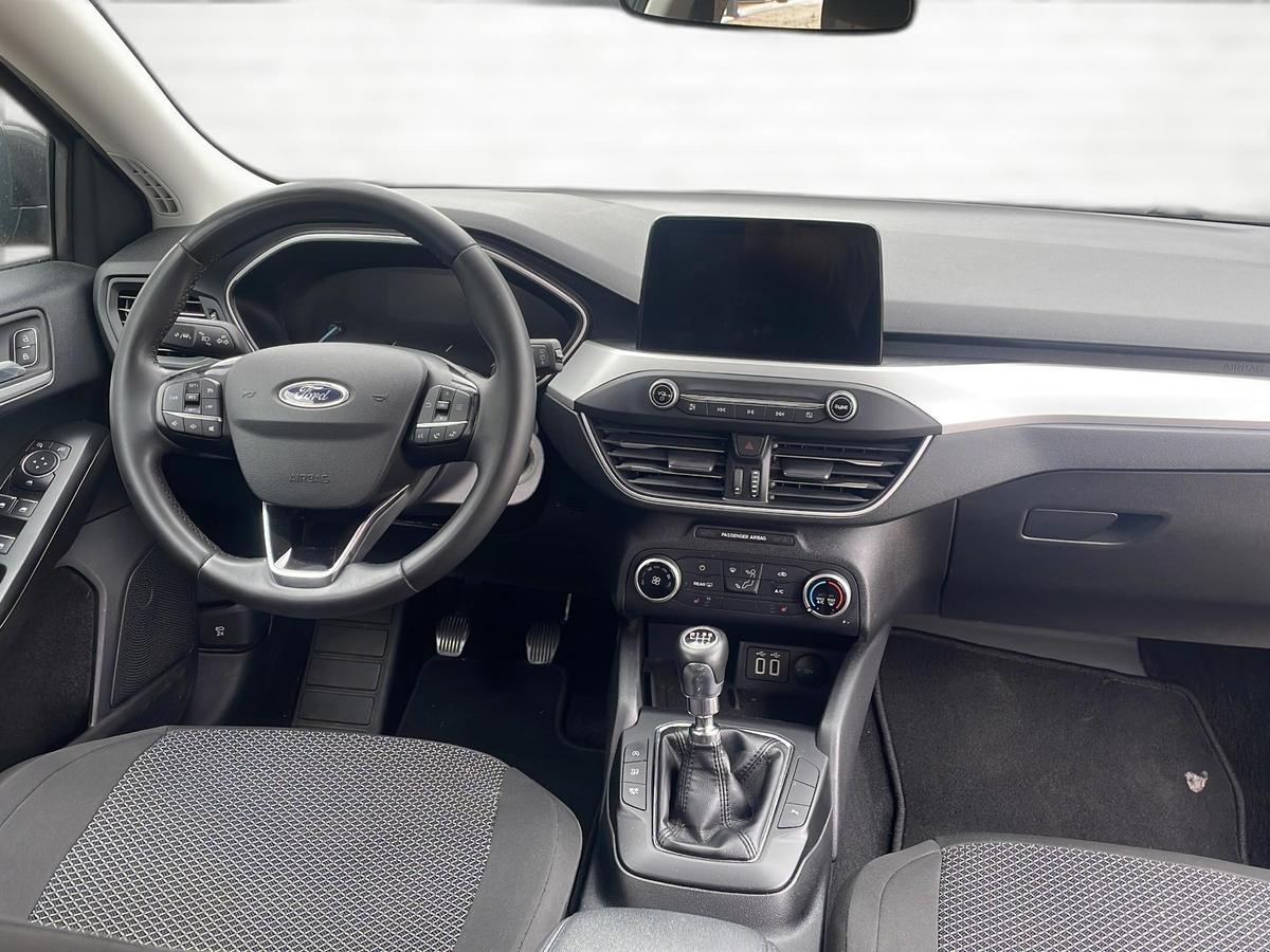 Ford Focus 1.5 EcoBlue *LED *NAVI *SHZ * Tempo.