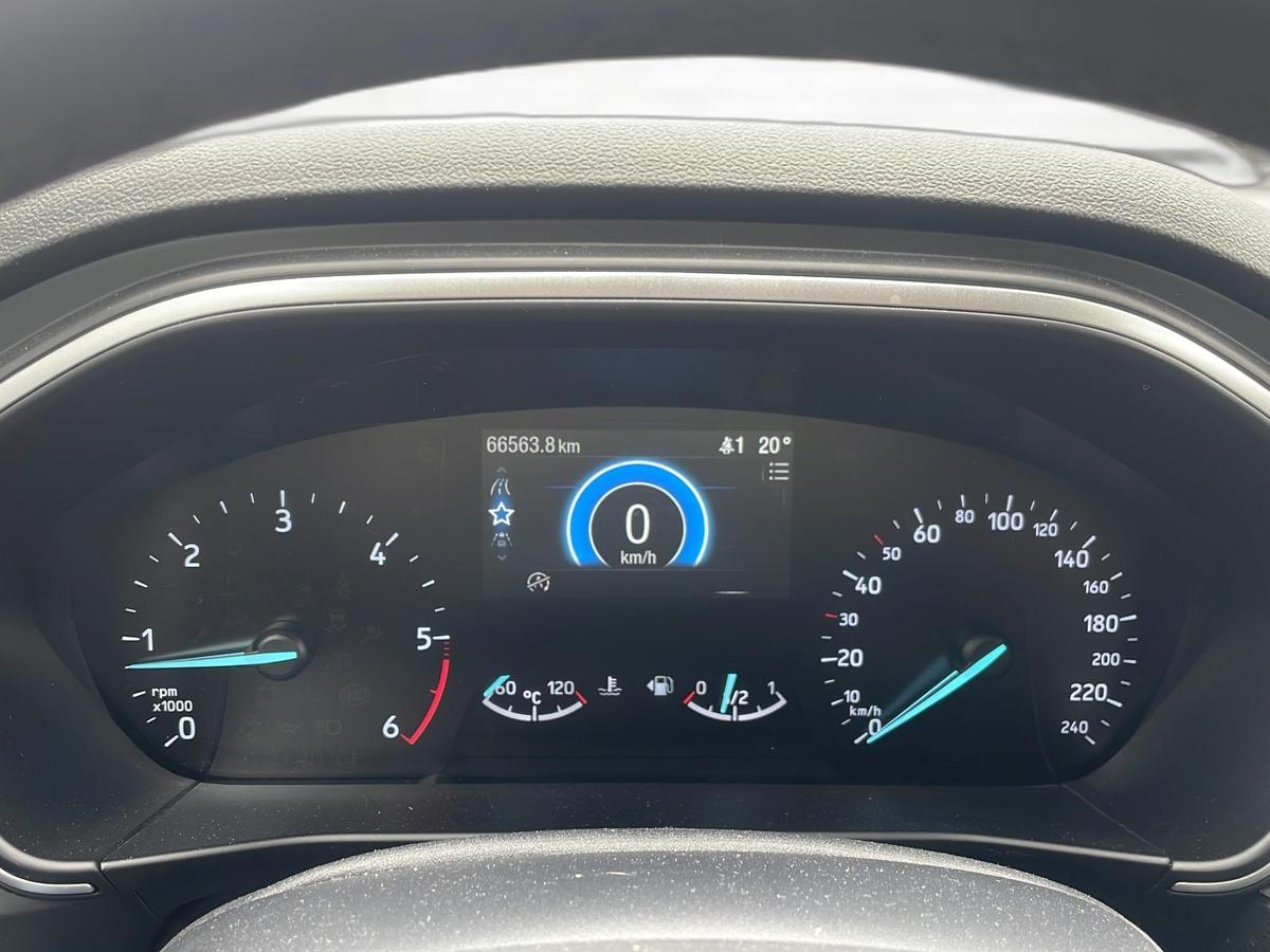 Ford Focus 1.5 EcoBlue *LED *NAVI *SHZ * Tempo.