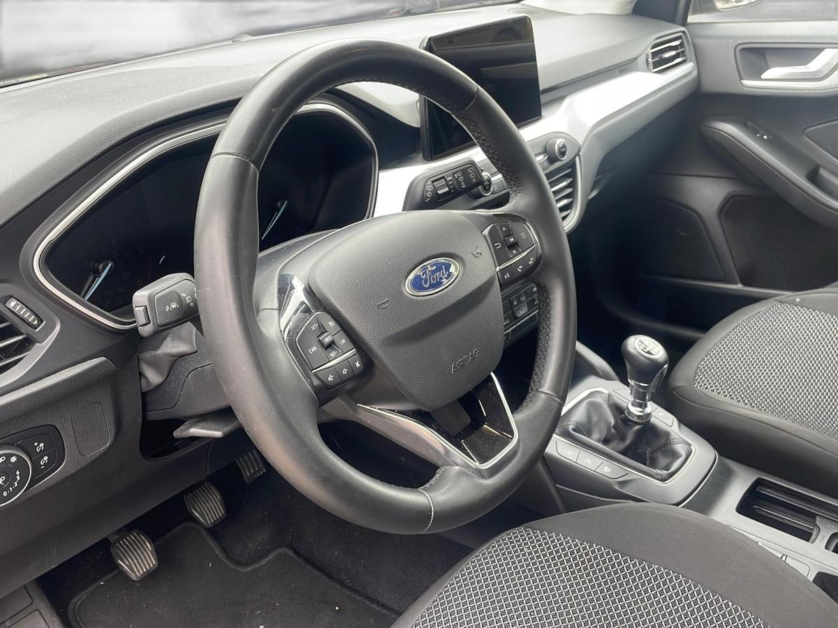 Ford Focus 1.5 EcoBlue *LED *NAVI *SHZ * Tempo.