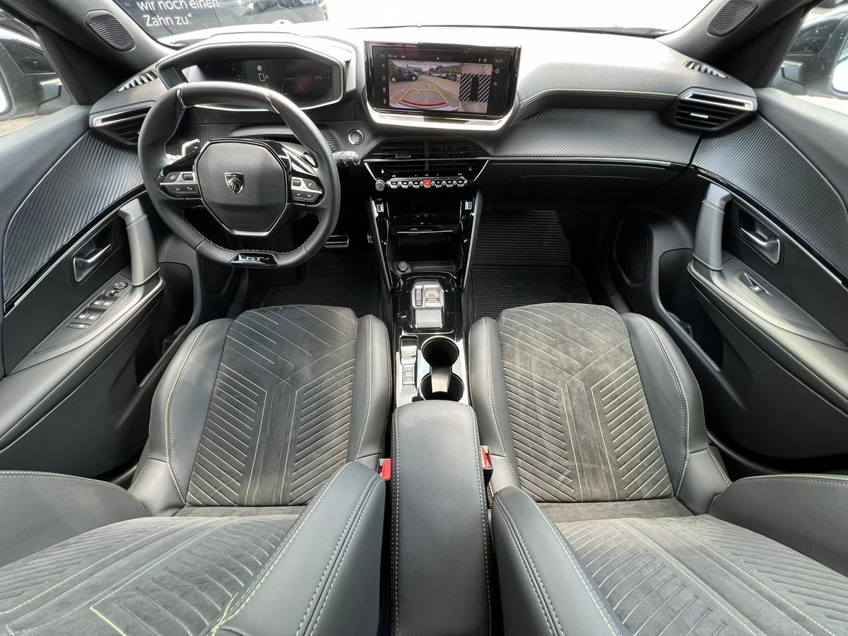 Peugeot 2008 1.2 PureTech 130 GT - PDC - R.Kam - Navi - T.Leder 