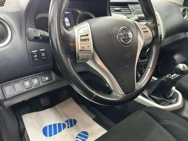 Nissan Navara N-Connecta King Cab 4x4 