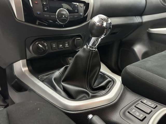 Nissan Navara N-Connecta King Cab 4x4 
