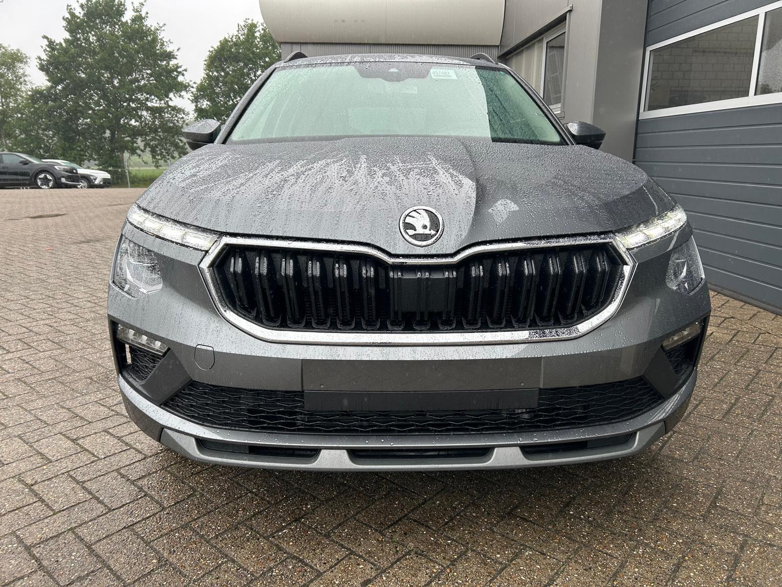 Skoda Kamiq 1.0 TSI 115PS DSG Selection Matrix-LED Sitzheizung Gar