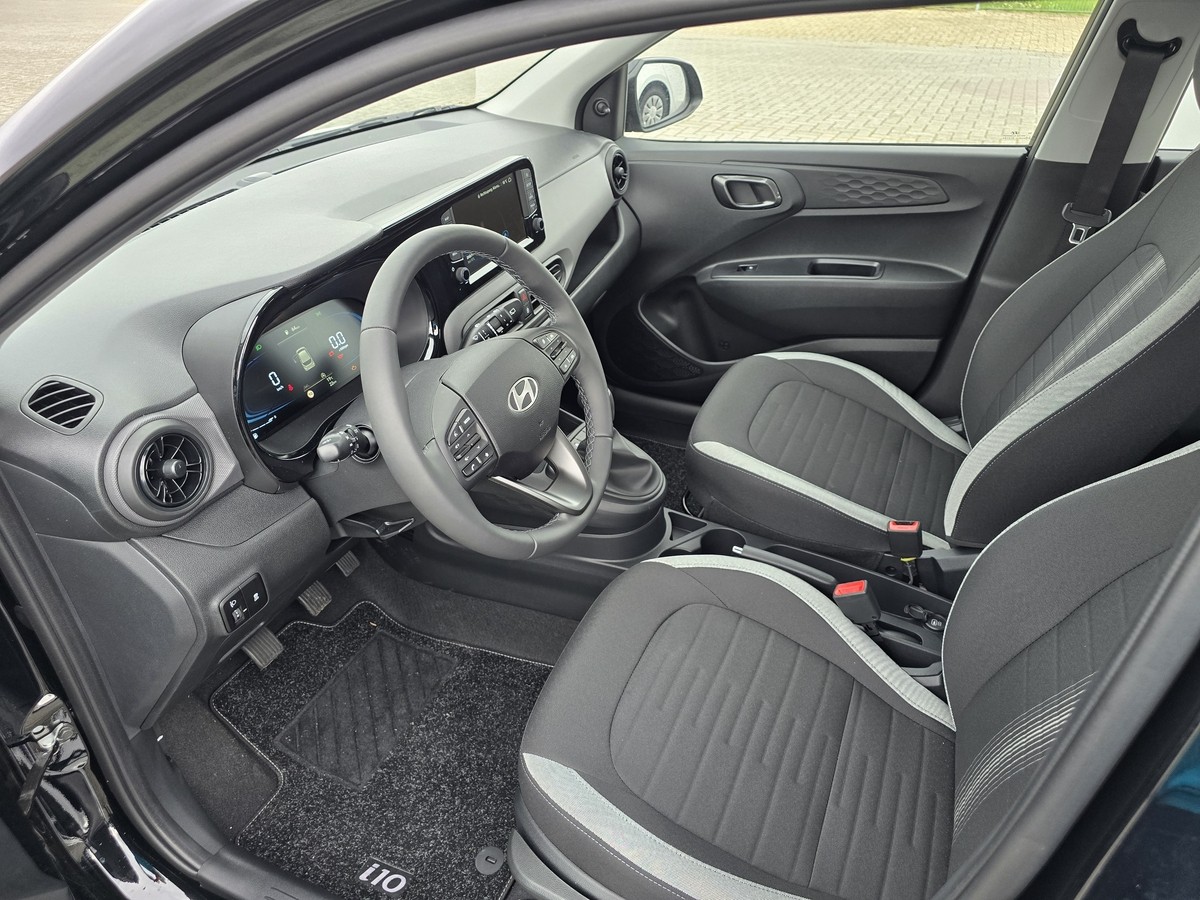 Hyundai i10 1.0 5-Türer #Navi #RFK #SHZ #DAB #beh. Lenkrad #GJR