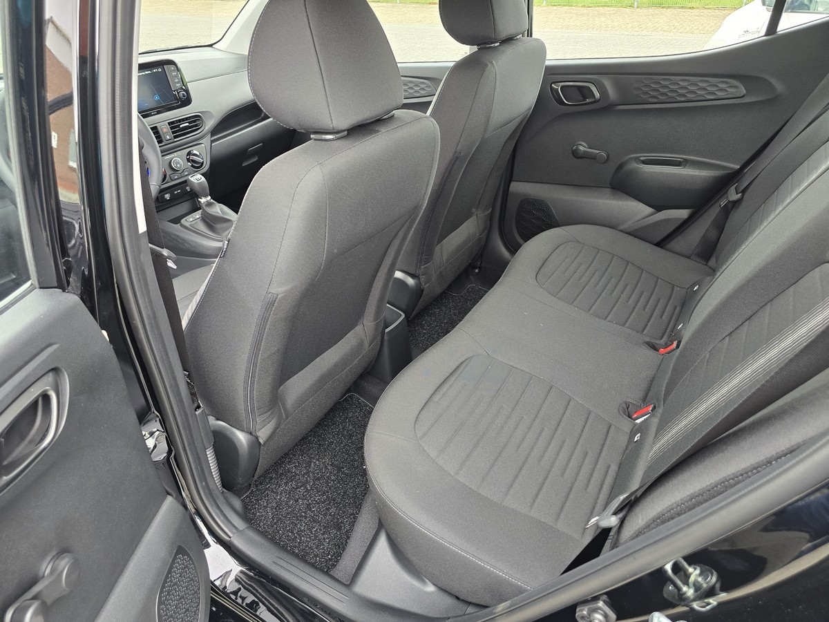 Hyundai i10 1.0 5-Türer #Navi #RFK #SHZ #DAB #beh. Lenkrad #GJR