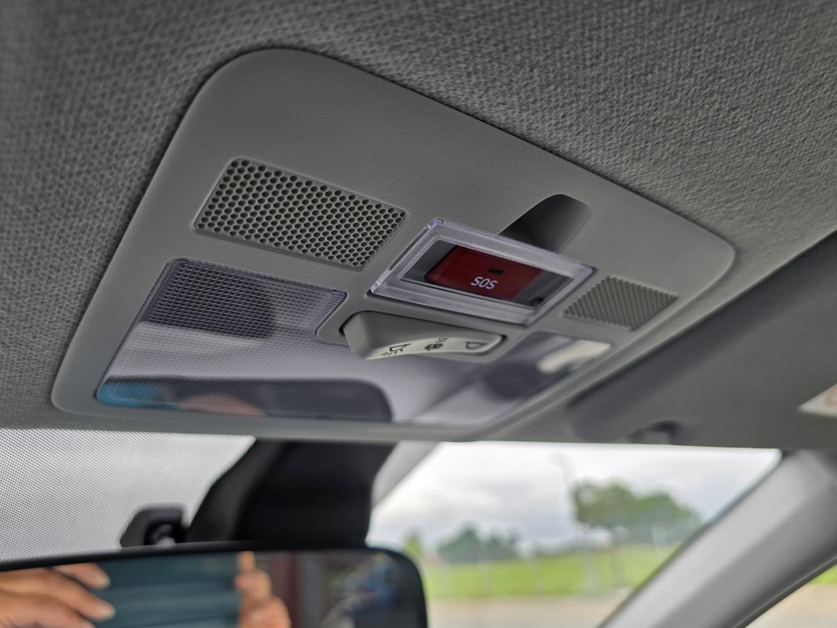 Hyundai i10 1.0 5MT Navi Rückfahrkamera SHZ  DAB beh. Lenkrad