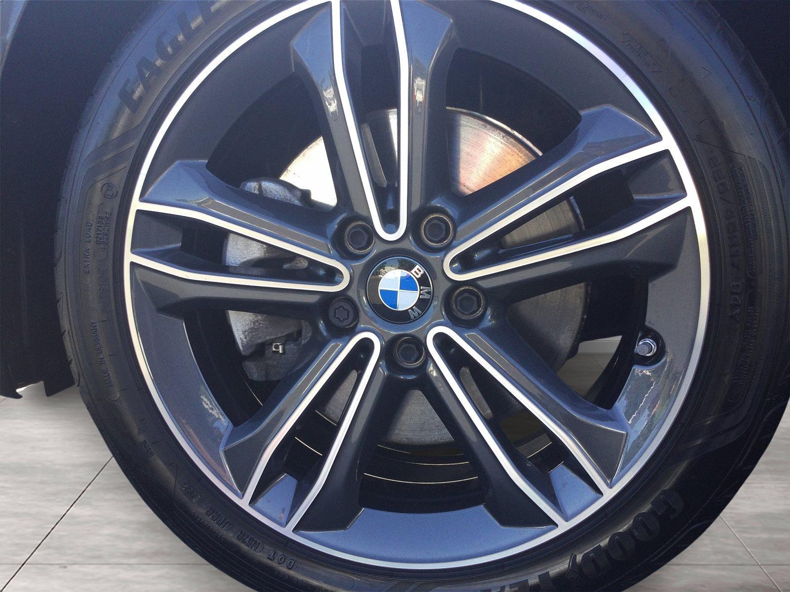 BMW 118 SPORT LINE LC PROF LED GRA PDC DAB WLAN SHZG