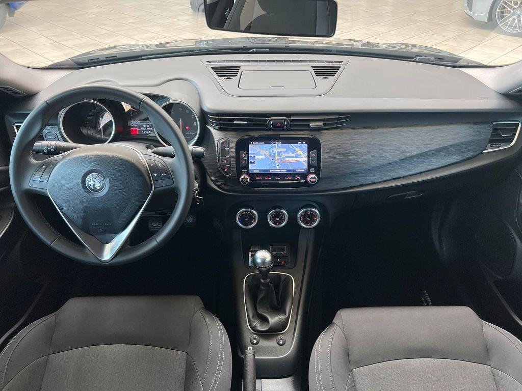 Alfa Romeo Giulietta 1,4 TB 16V*DAB*PDC*NAV*SHZ*KLIMA*USB