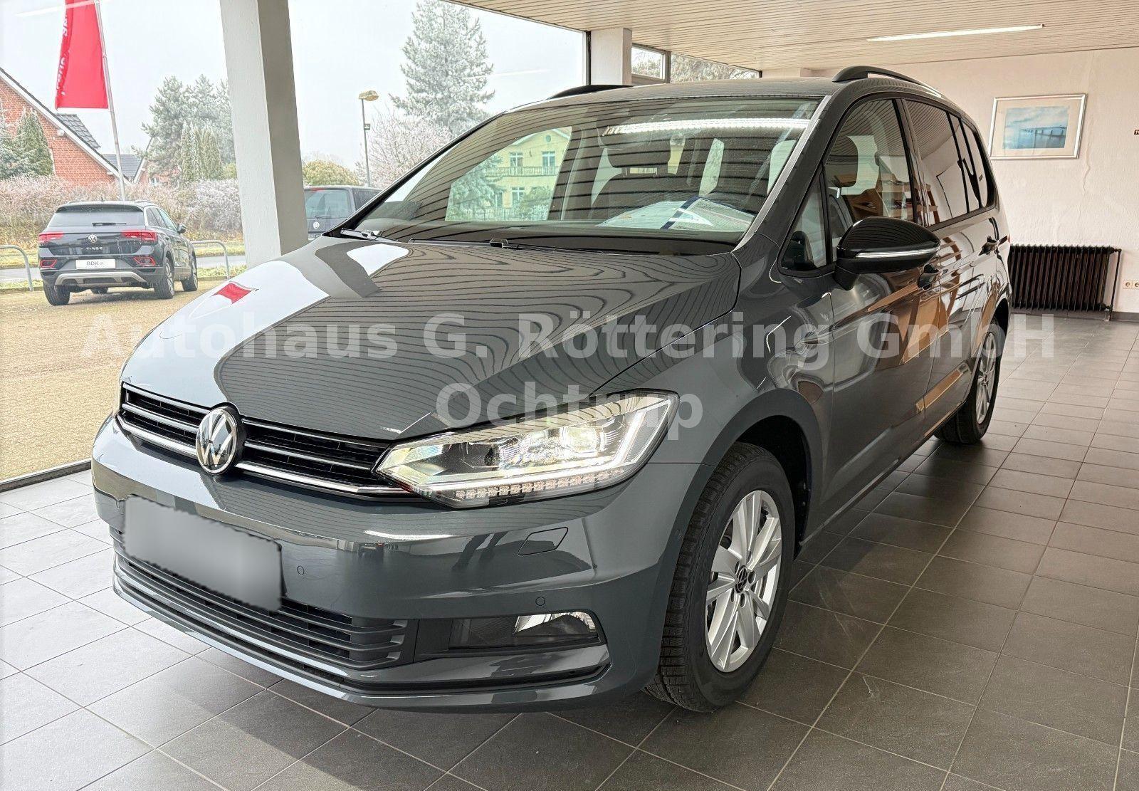 Volkswagen Touran Highline 1.5l TSI DSG+7-Sitzer+Pano+AHK