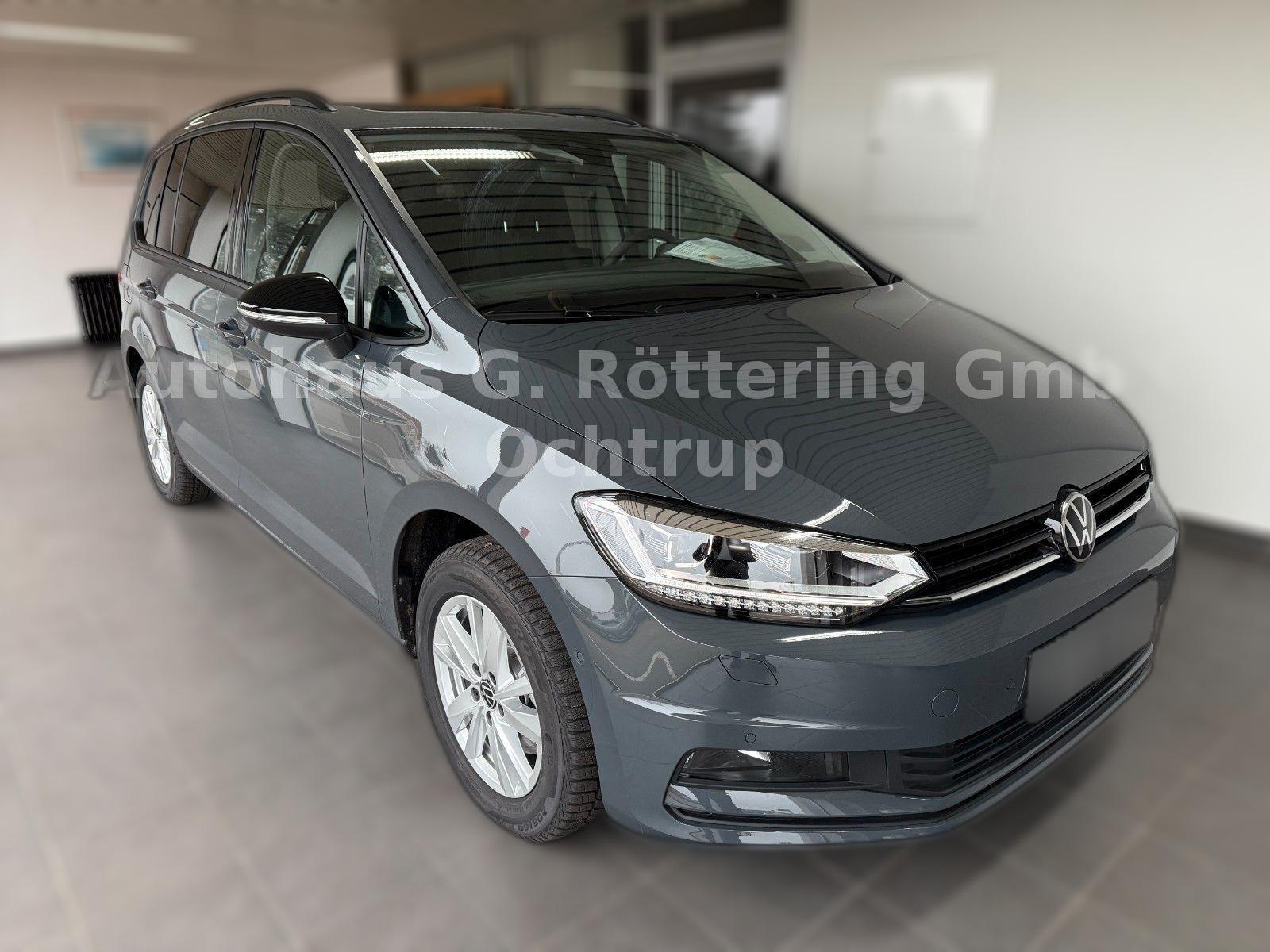 Volkswagen Touran Highline 1.5l TSI DSG+7-Sitzer+Pano+AHK