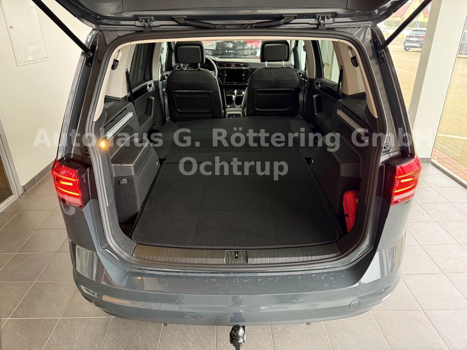 Volkswagen Touran Highline 1.5l TSI DSG+7-Sitzer+Pano+AHK