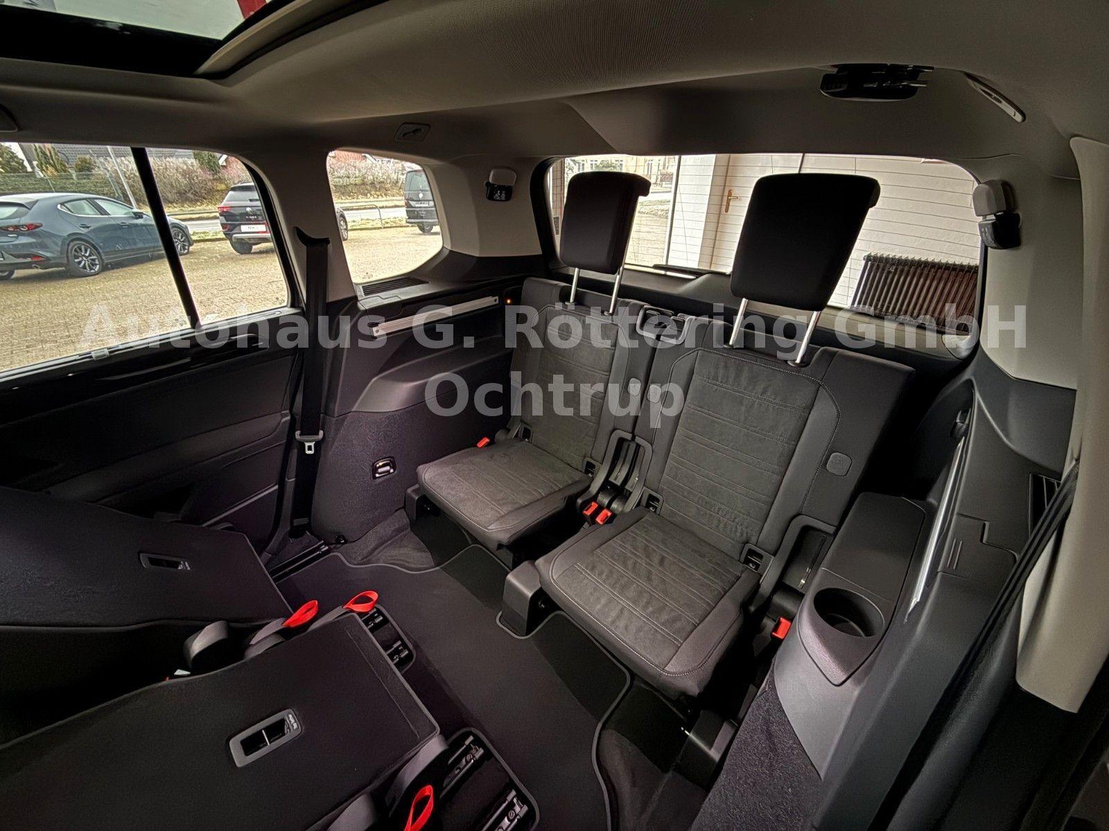 Volkswagen Touran Highline 1.5l TSI DSG+7-Sitzer+Pano+AHK