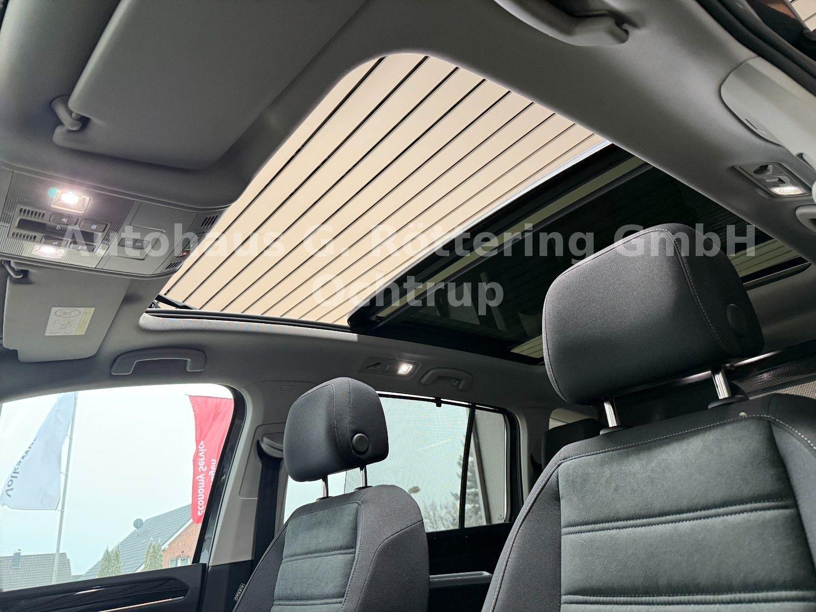 Volkswagen Touran Highline 1.5l TSI DSG+7-Sitzer+Pano+AHK