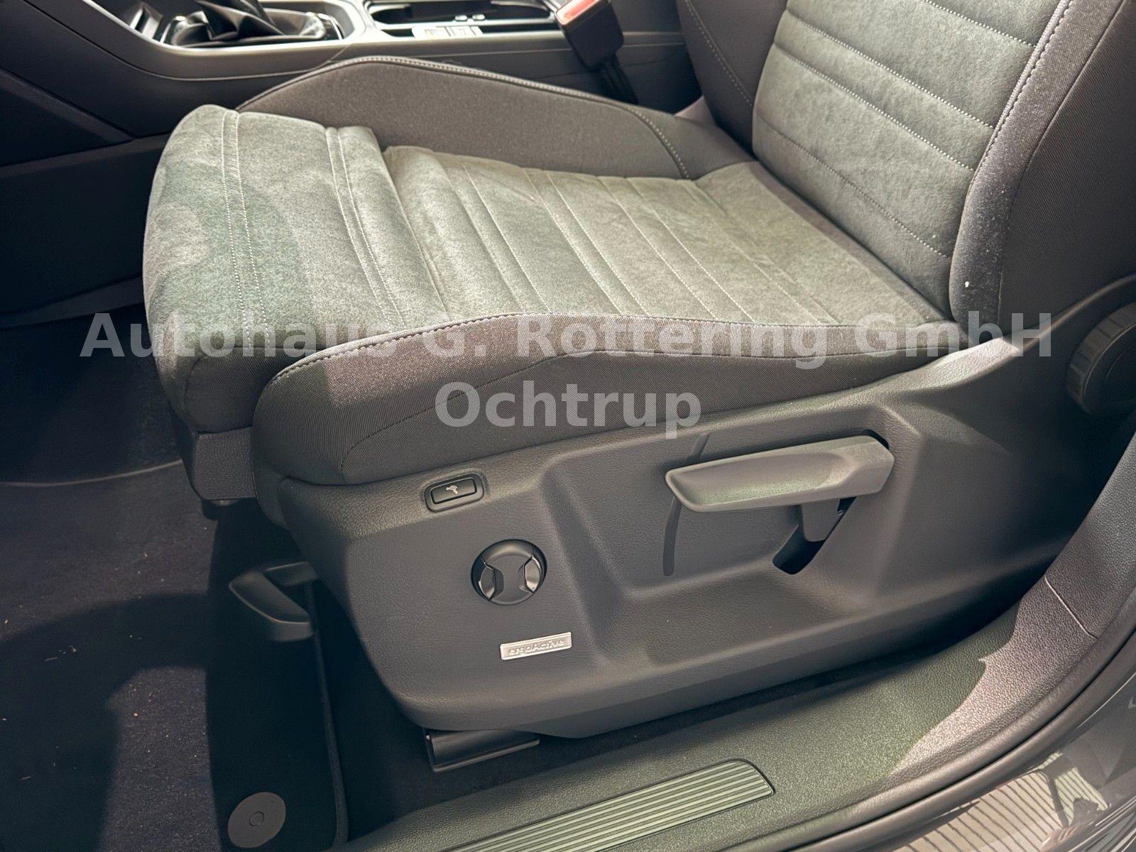 Volkswagen Touran Highline 1.5l TSI DSG+7-Sitzer+Pano+AHK