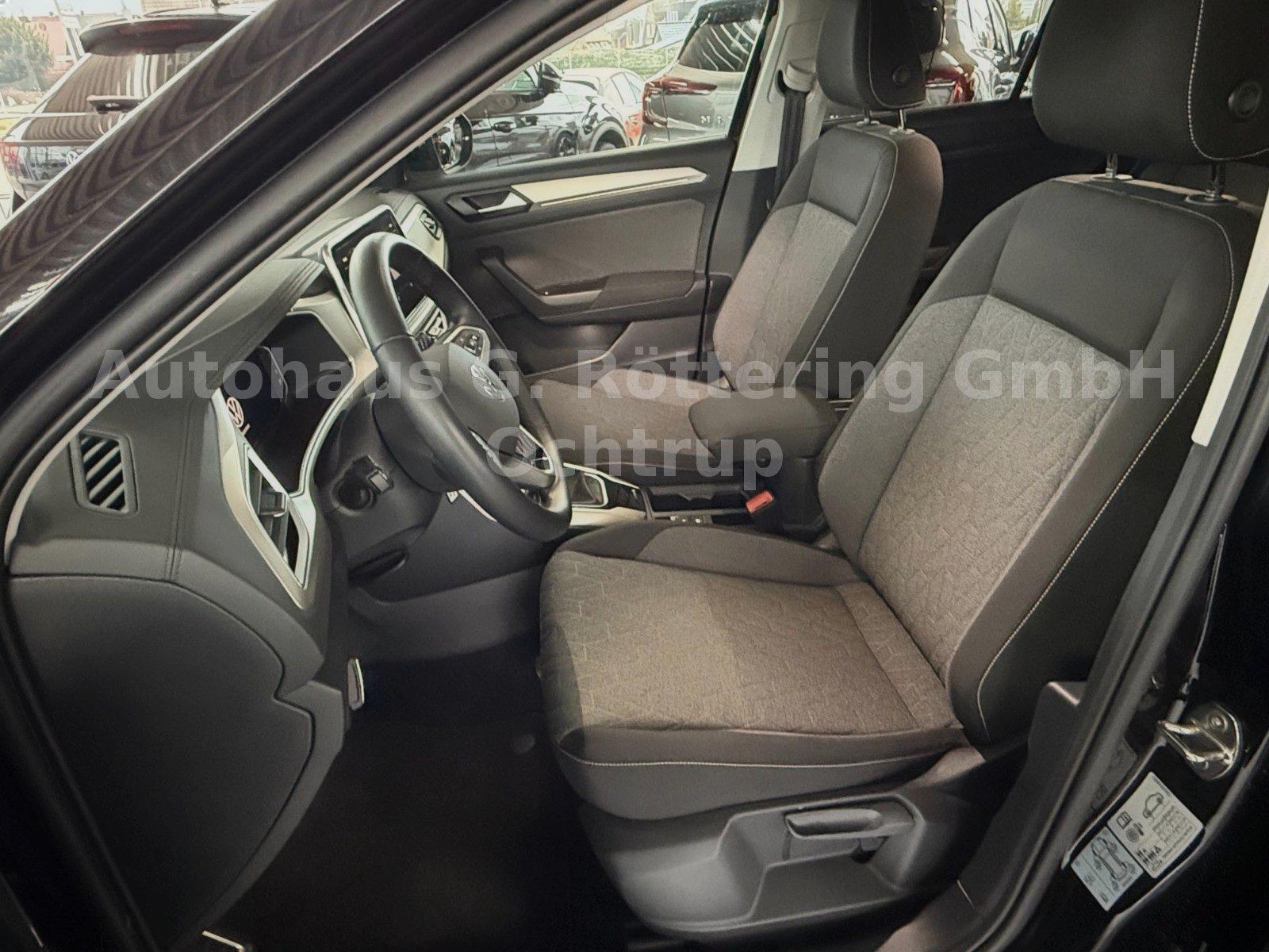 Volkswagen T-Roc Move 1.5 TSI DSG LED+NAV+PDC+APP+SHZ+KAM